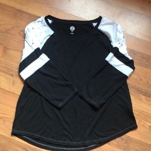 Black and white tee